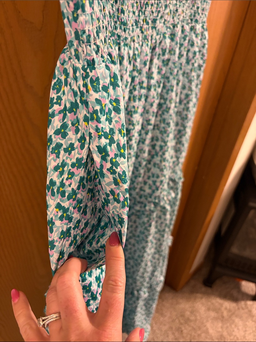 Nursing Queen NWOT Women's Smocked Floral Print Nursing Midi Dress Large - Picture 9 of 11
